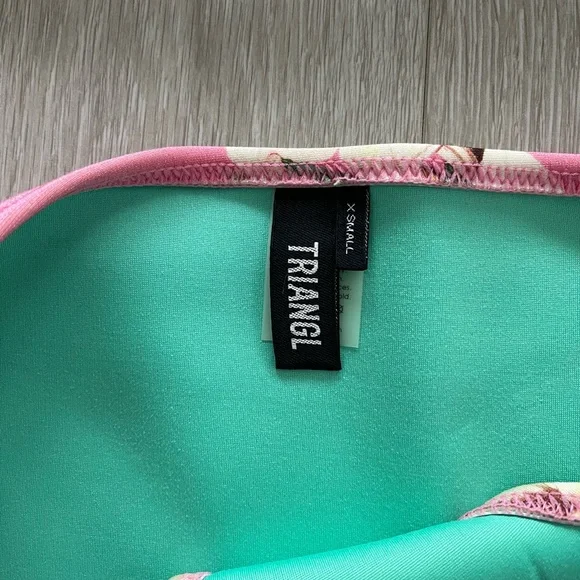 Triangl Bikini Set - Picture 4 of 6